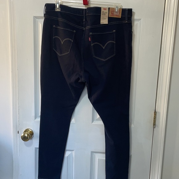 Levi skinny jeans - Picture 2 of 9